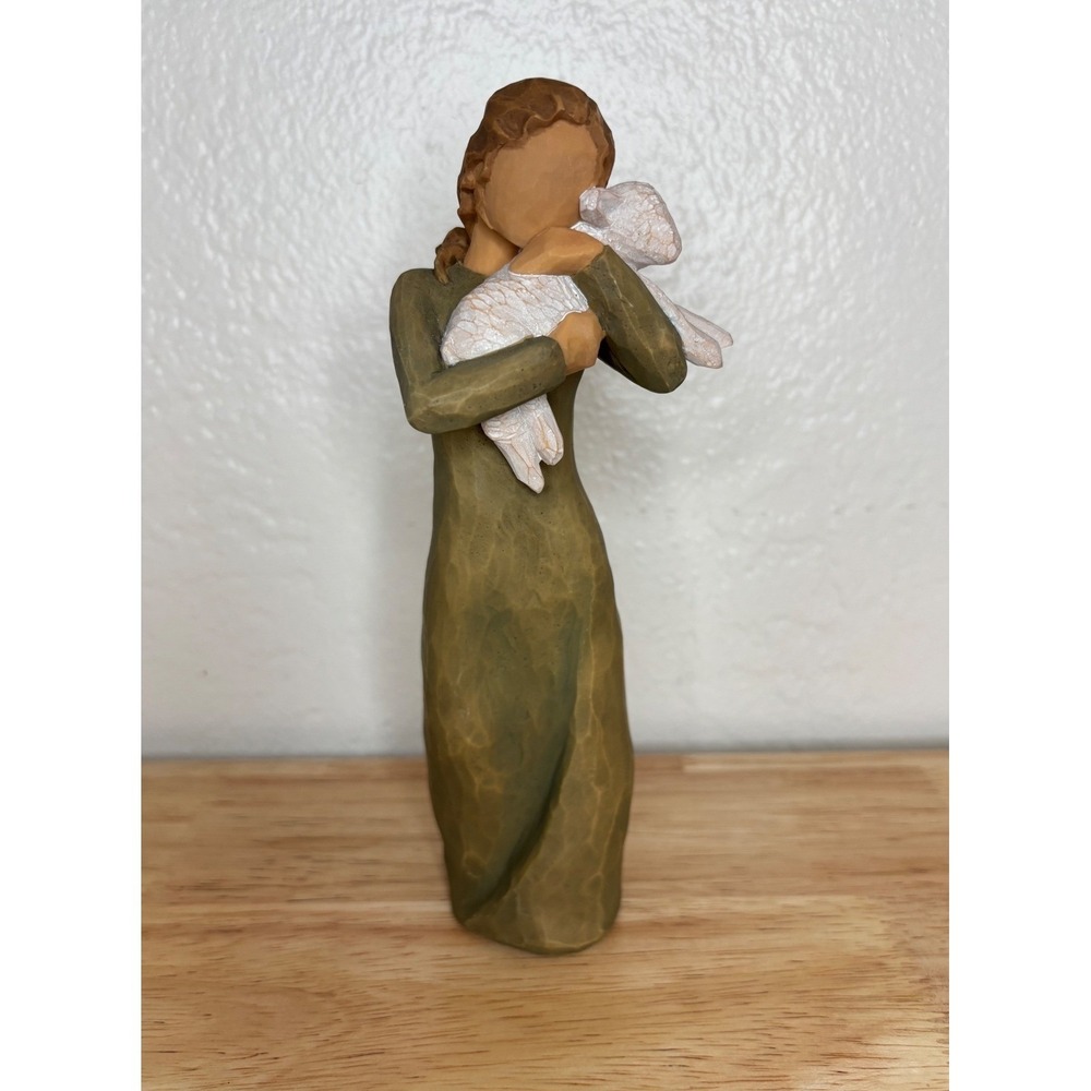 Willow Tree Peace on Earth Figurine Susan Lordi Demdaco Woman with Lamb 2002